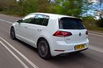 Volkswagen Golf TDI R-Line 5-Door 2017 года (UK)